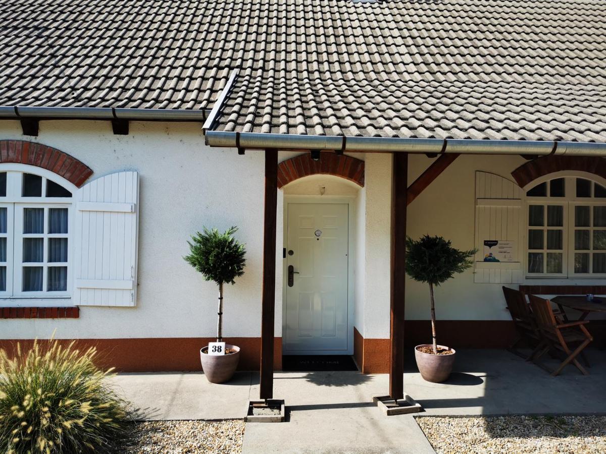 Pintes 38 Lägenhet Dunaújváros Exteriör bild